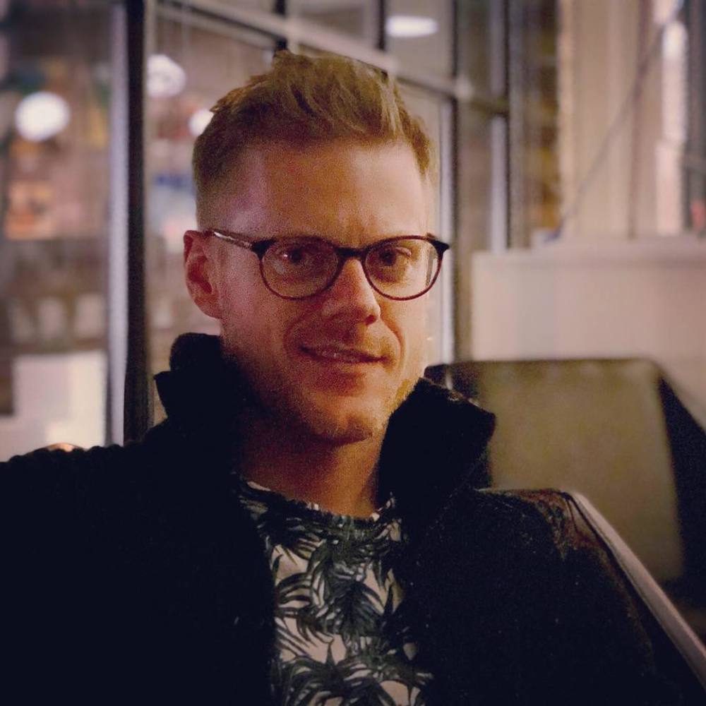 Meet your Posher, Christopher